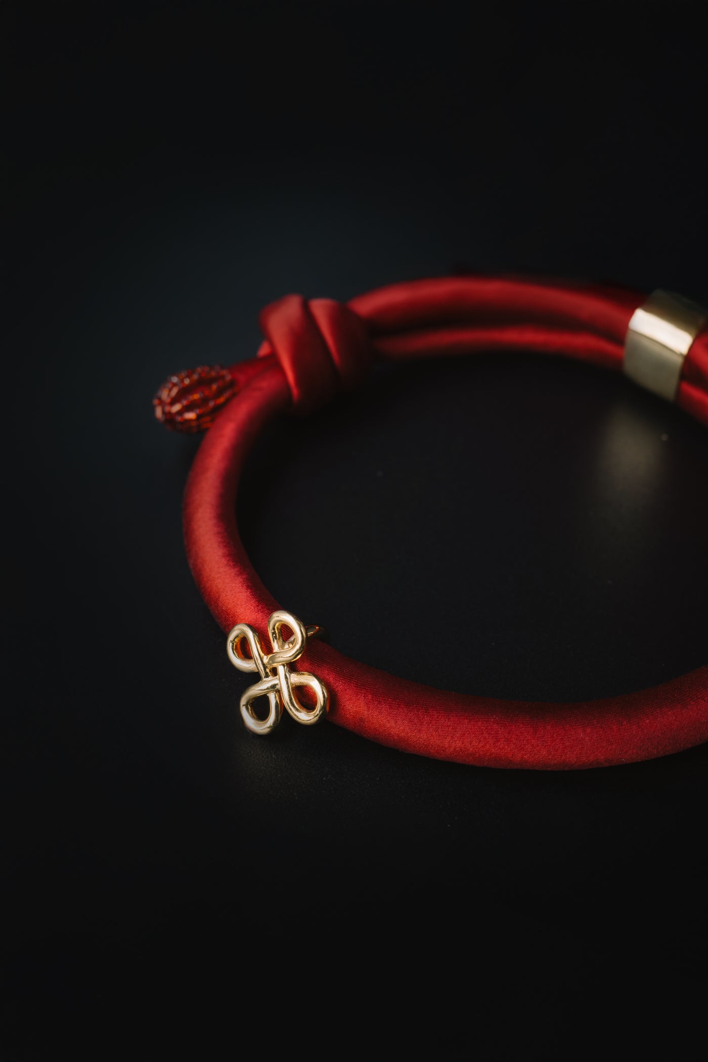 XENXEN Signature Silk Necklace Collar