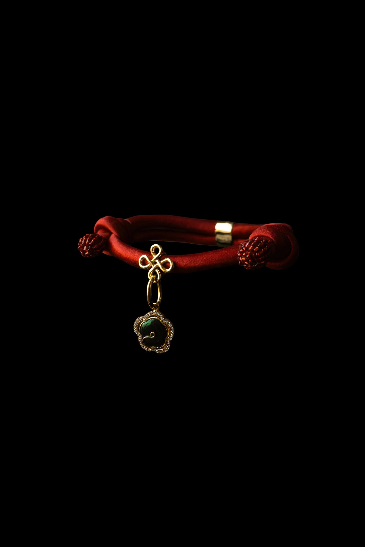 nephrite jade luxury pet collar with hand-loomed silk and 18k gold hardware
